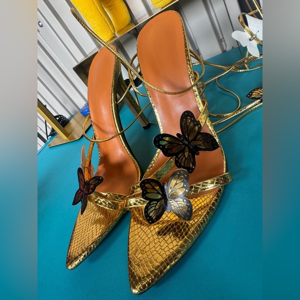 Elegant Gold Butterfly Women's Heels - Picture 3 of 9